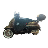 Coprigambe Termoscud R174X, un coprigambe impermeabile e termico. Utilizzato su scooter. Di Tucano Urbano.